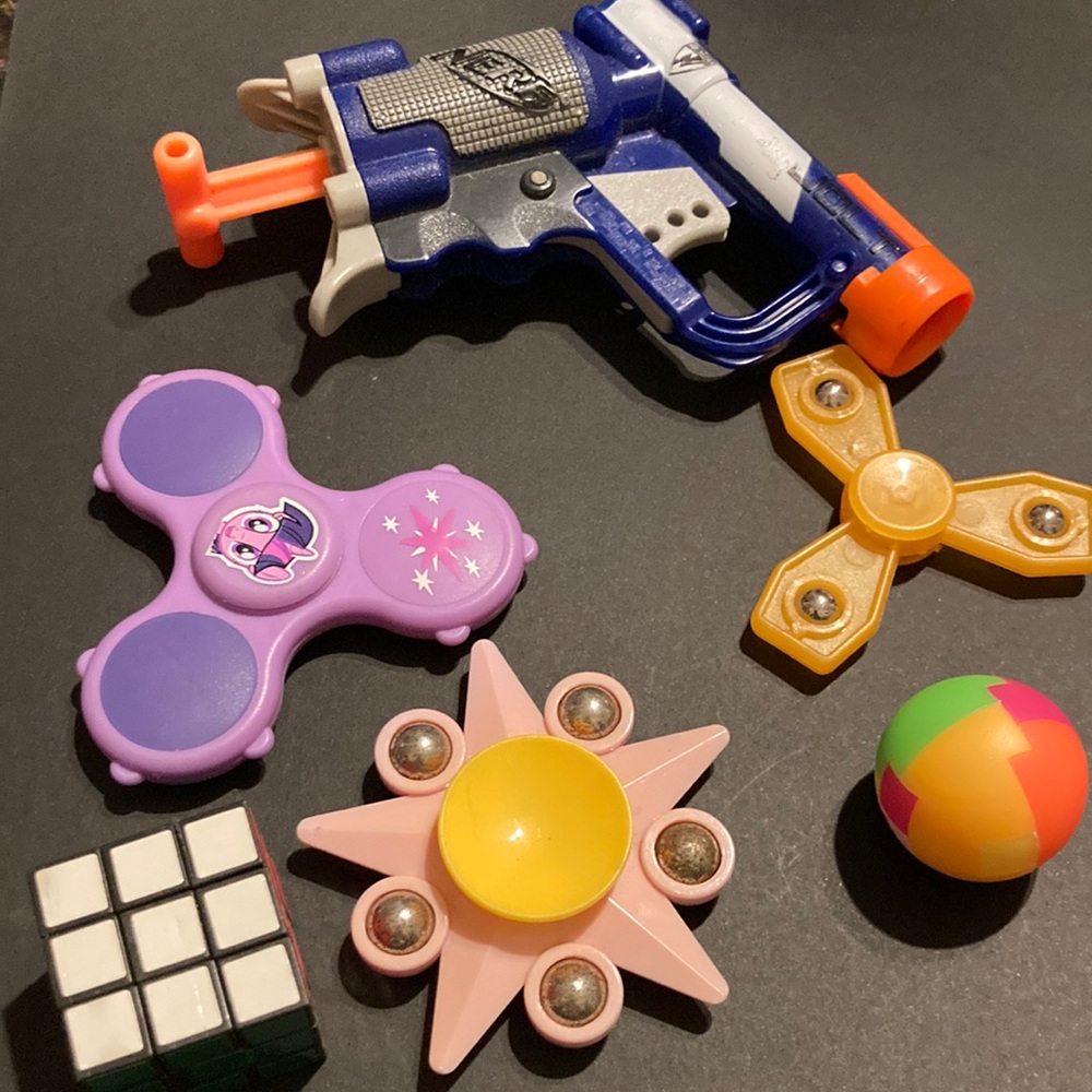 💥Fidget Spinners and Nerf Gun Bundle